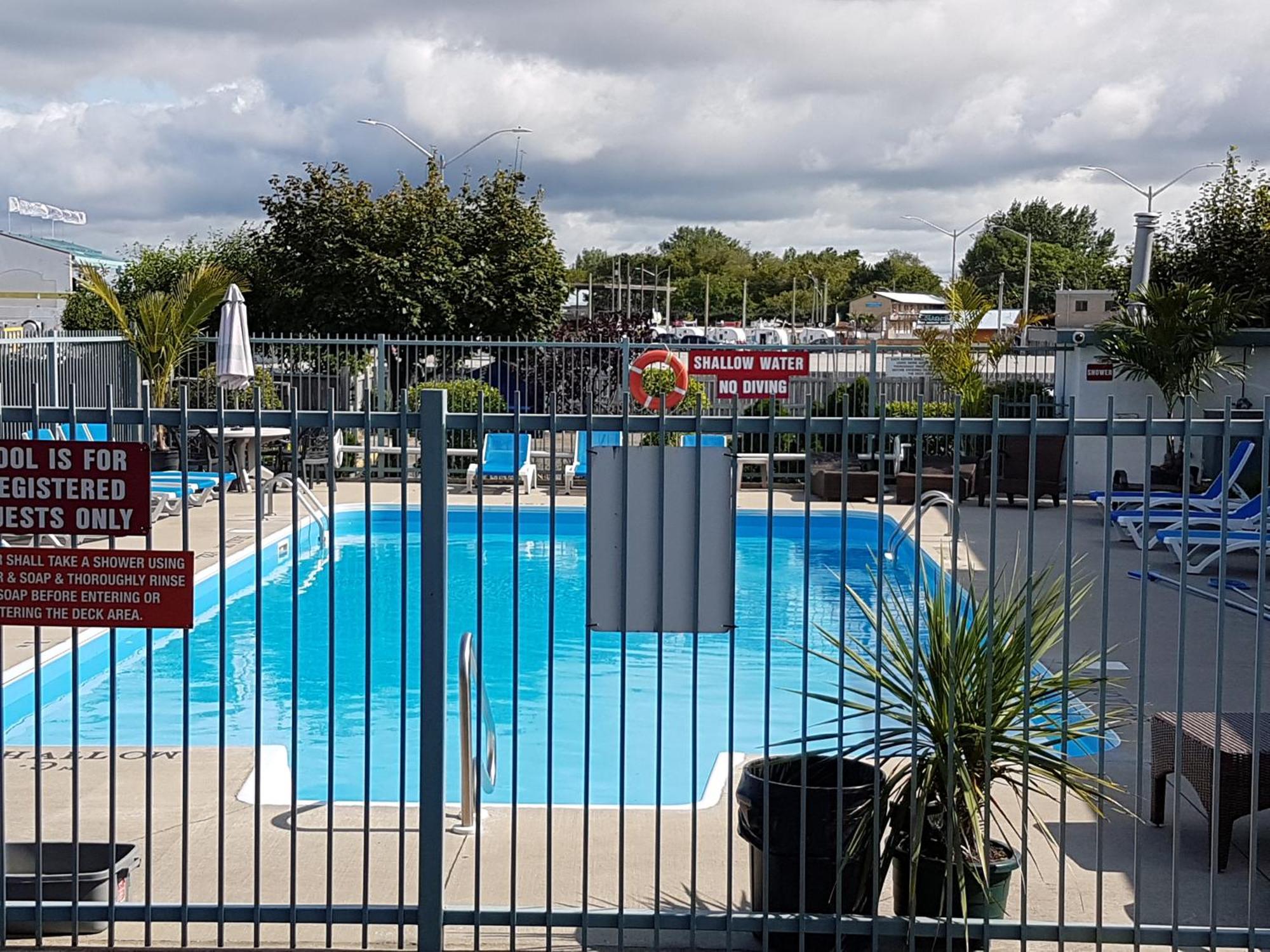 Lakeview Resort Motel Wasaga Beach Ngoại thất bức ảnh